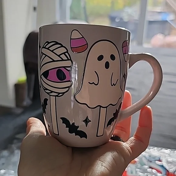 Cute halloween mug!!!! - Picture 2 of 5